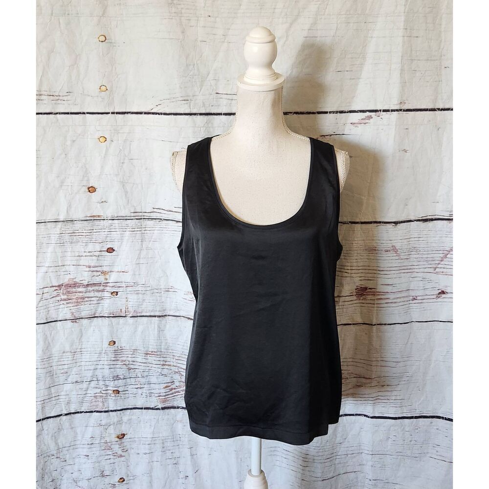 White House Black Market Woven Front Tank Size Large NWT